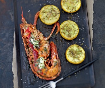 Plancha de homard au gingembre et citron caviar