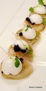 Saint jacques en carpaccio, citron et mousse de lait