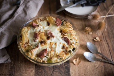 Gratin crozets poireau, saucisse de Morteau et reblochon