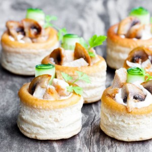 Mini vols au vent au poulet pimenté